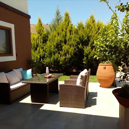 House Veggera - Private Swimming Pool Country house Pombia